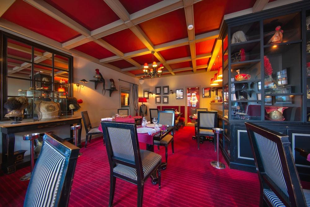 restaurant cafeteria