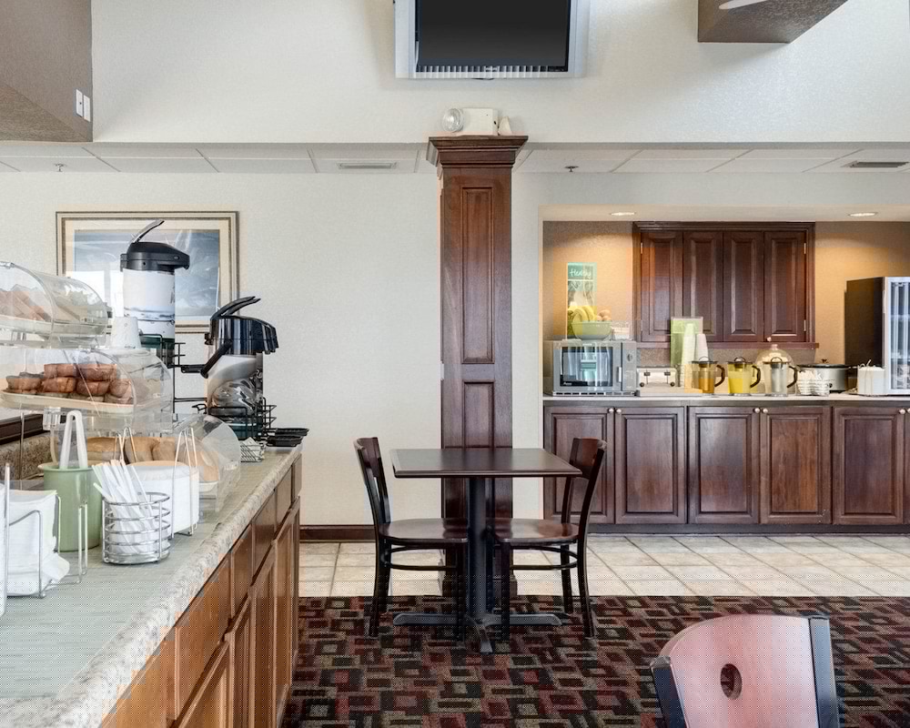 restaurant-cafeteria