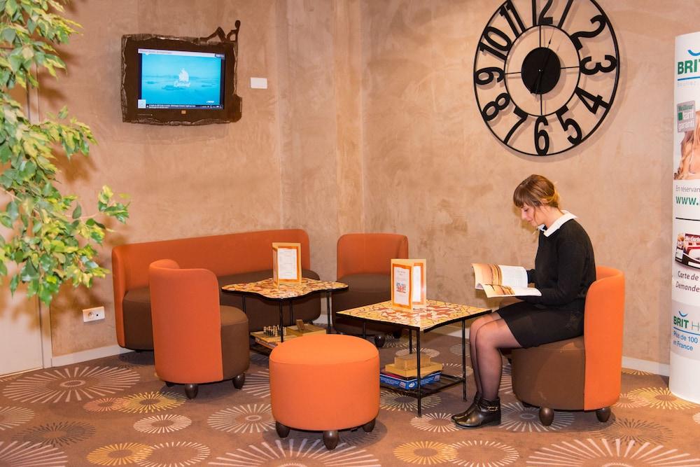 lobby