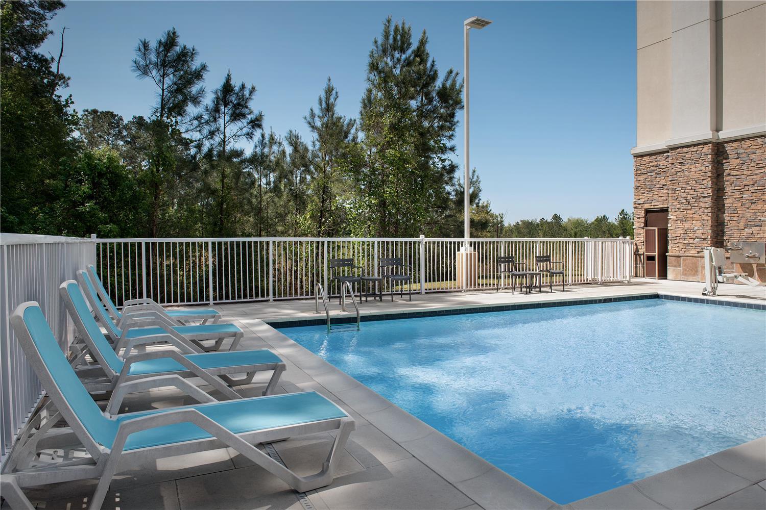 swimming pool spa