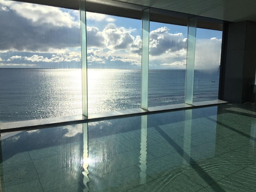 swimming pool spa