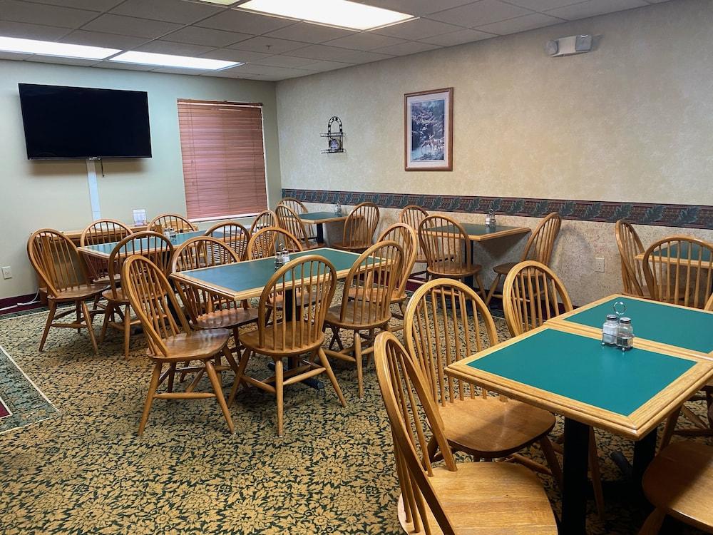 restaurant-cafeteria