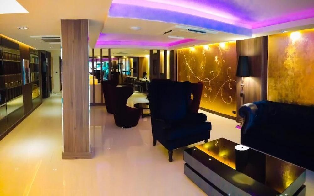 lobby