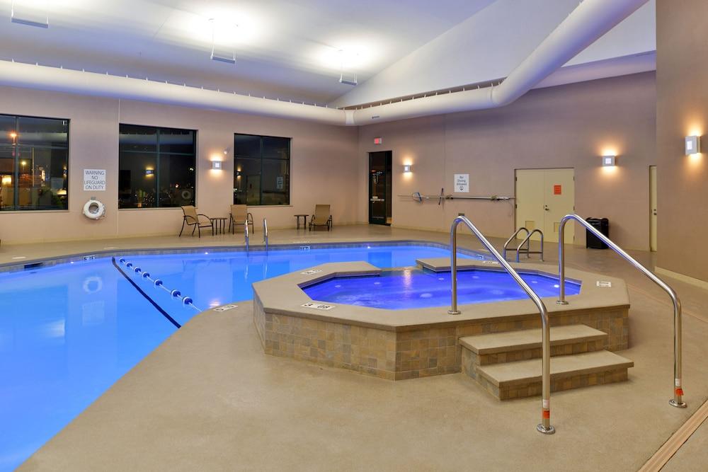 swimming pool spa