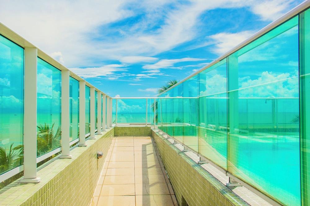swimming pool spa