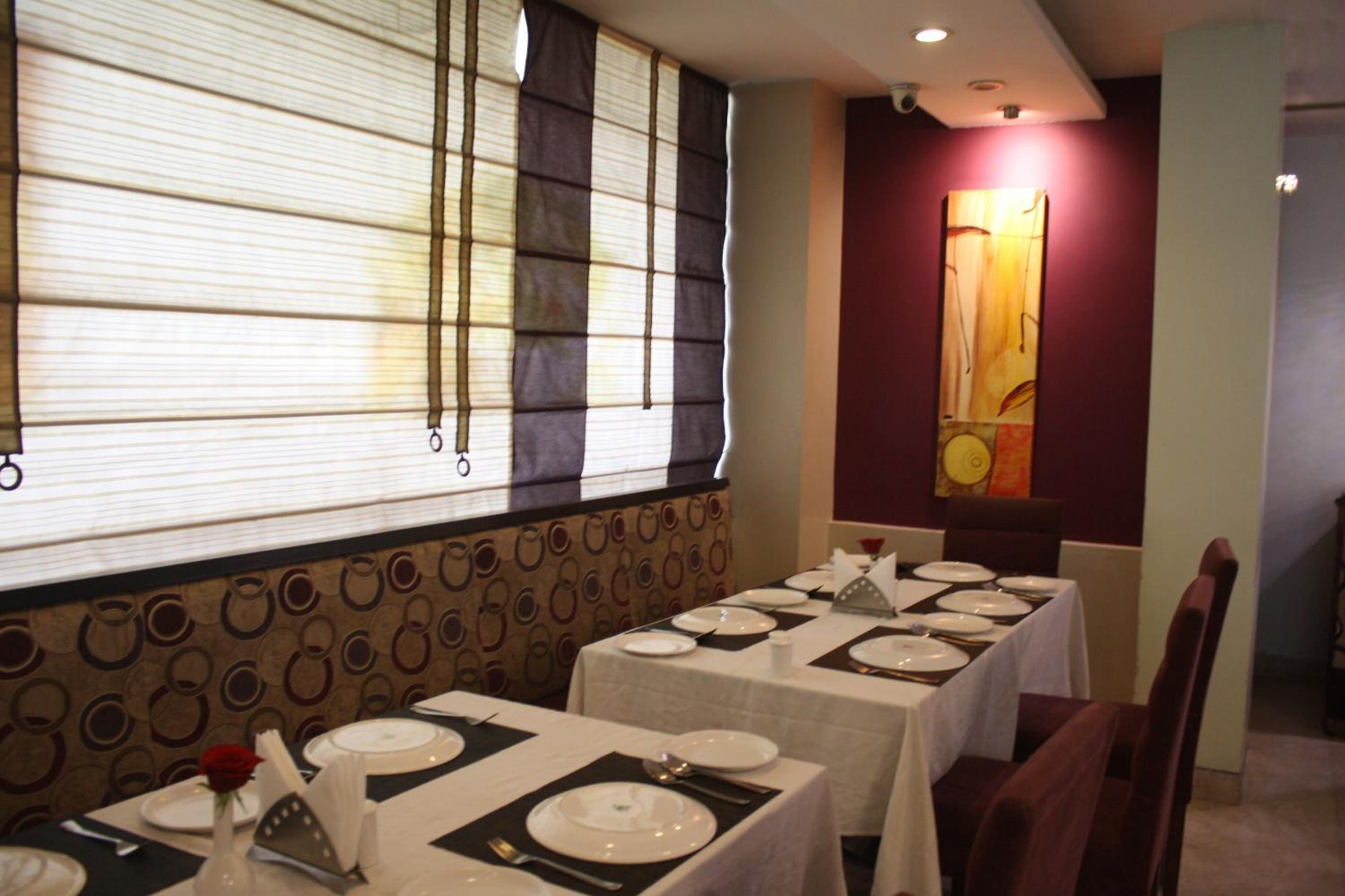 restaurant cafeteria