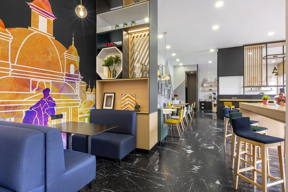 restaurant-cafeteria