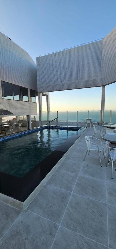 swimming pool spa