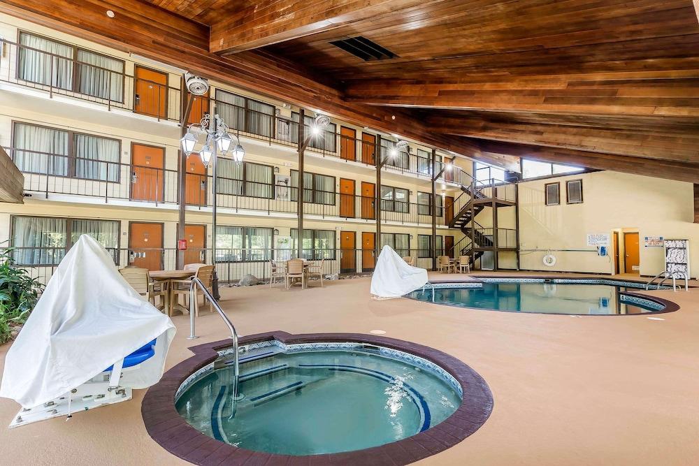 swimming pool spa