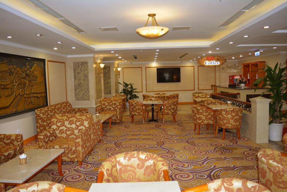 restaurant-cafeteria