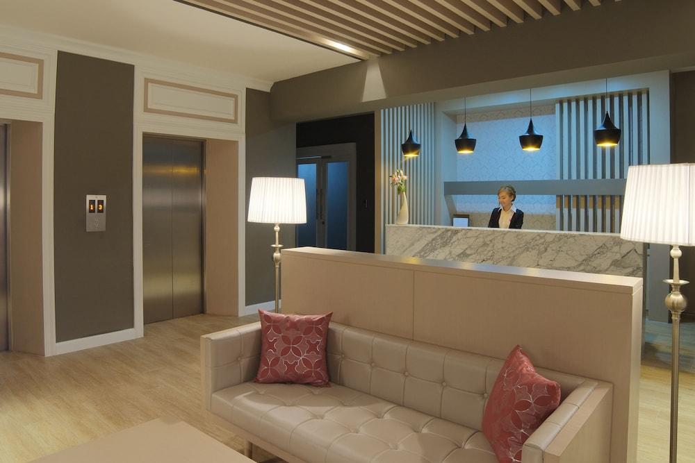 lobby