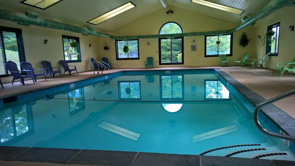 swimming pool spa
