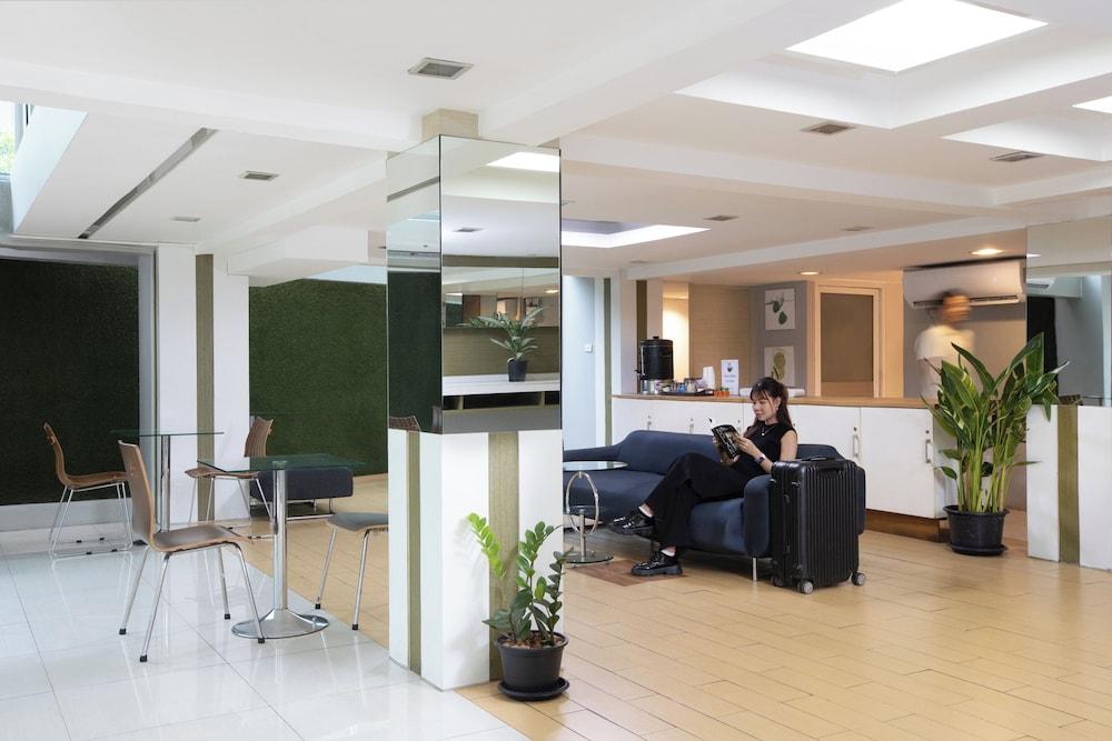 lobby
