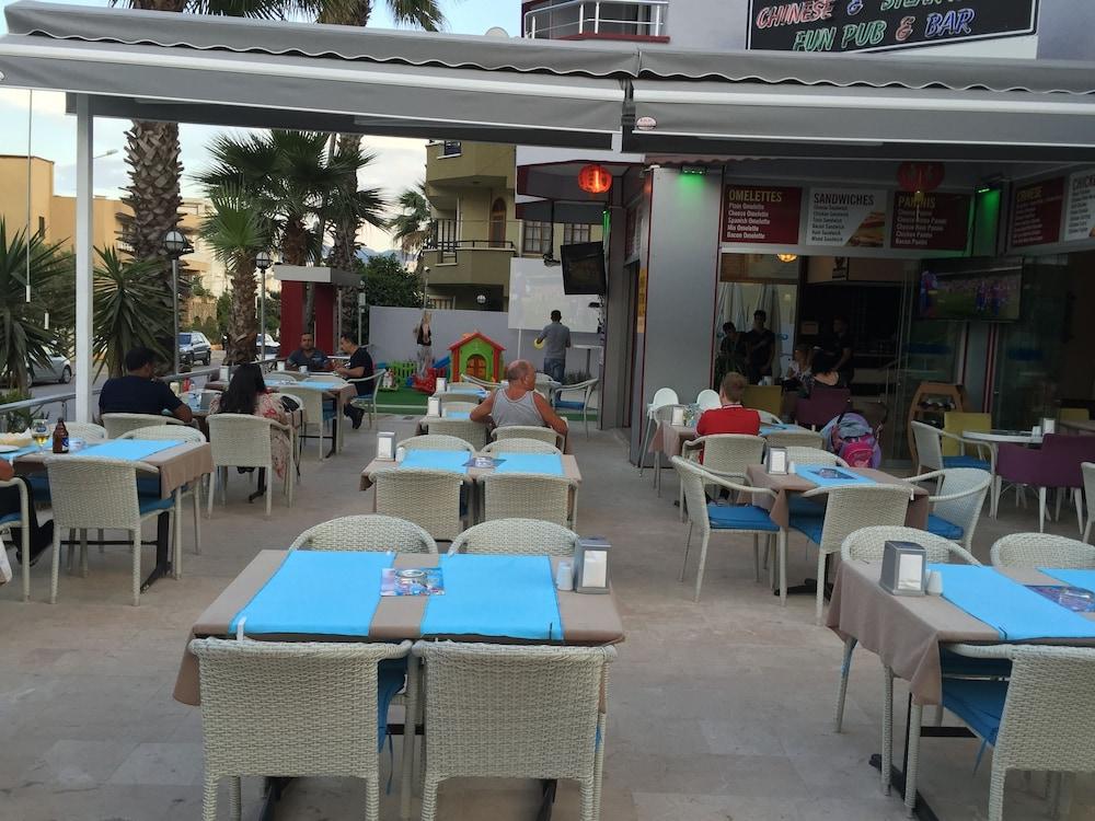 restaurant-cafeteria