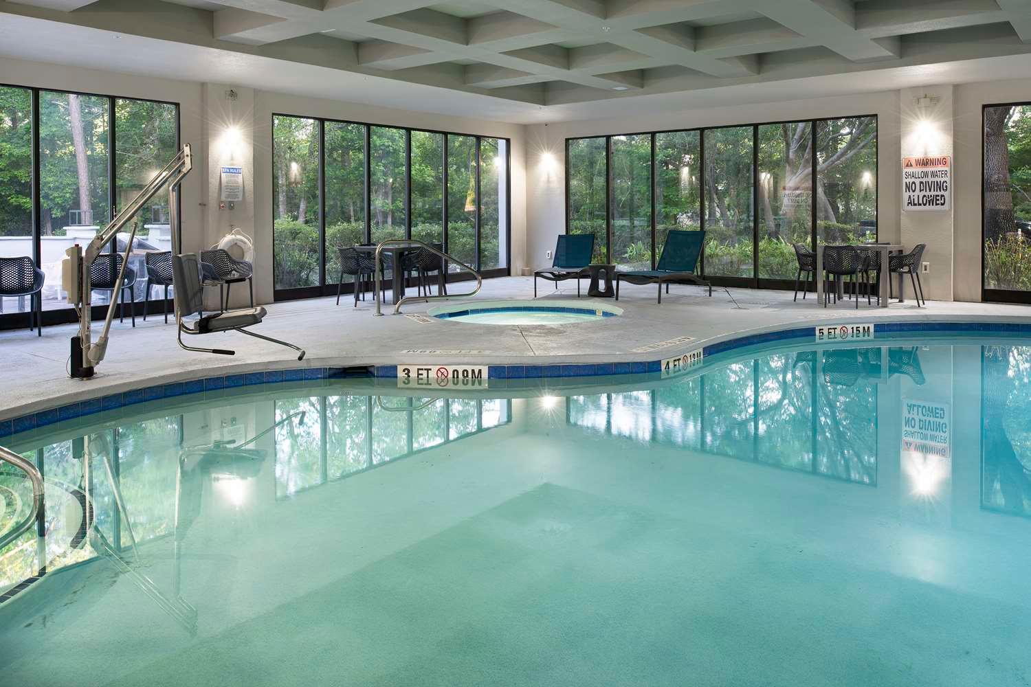 swimming pool spa