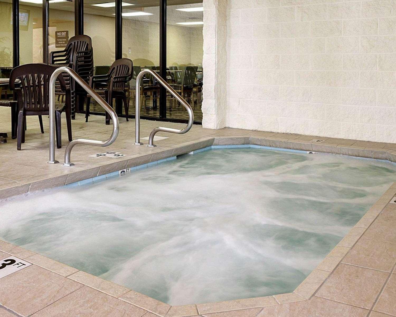 swimming pool spa