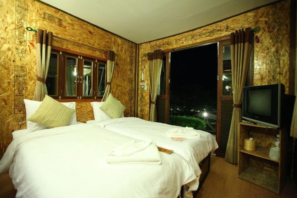 rooms
