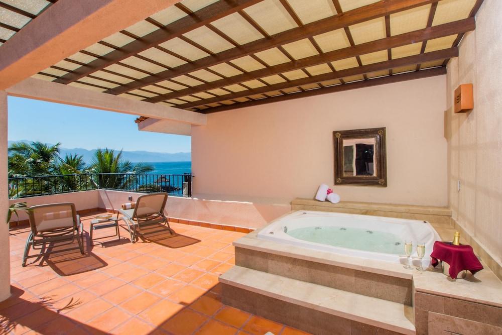 swimming pool spa