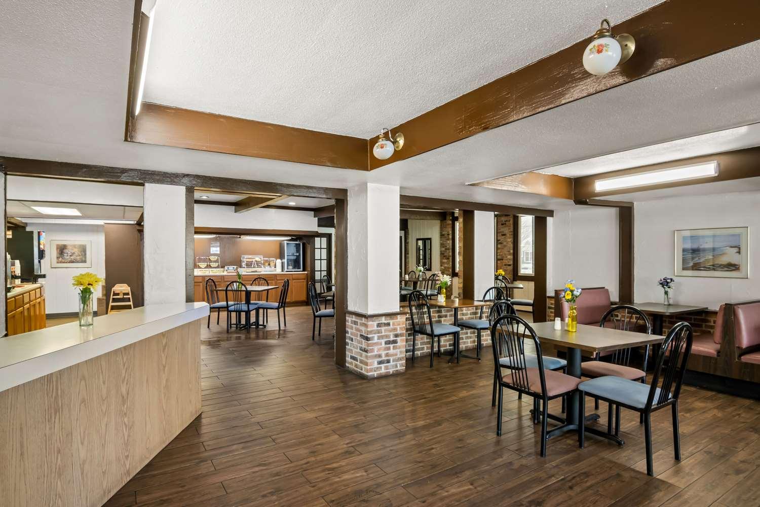 restaurant cafeteria