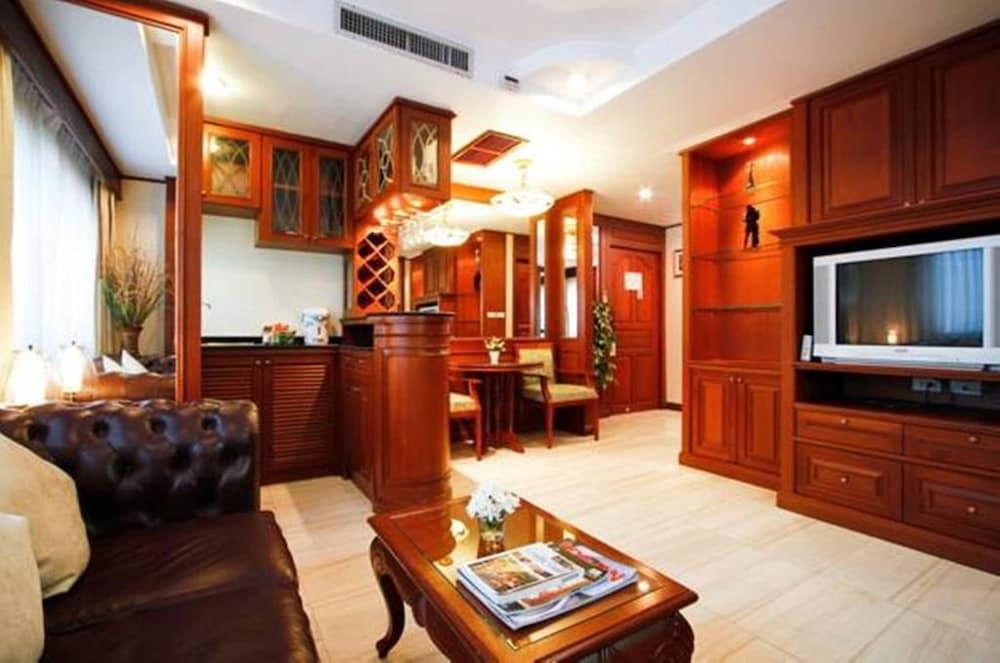 lounge
