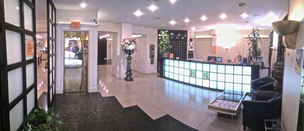 lobby