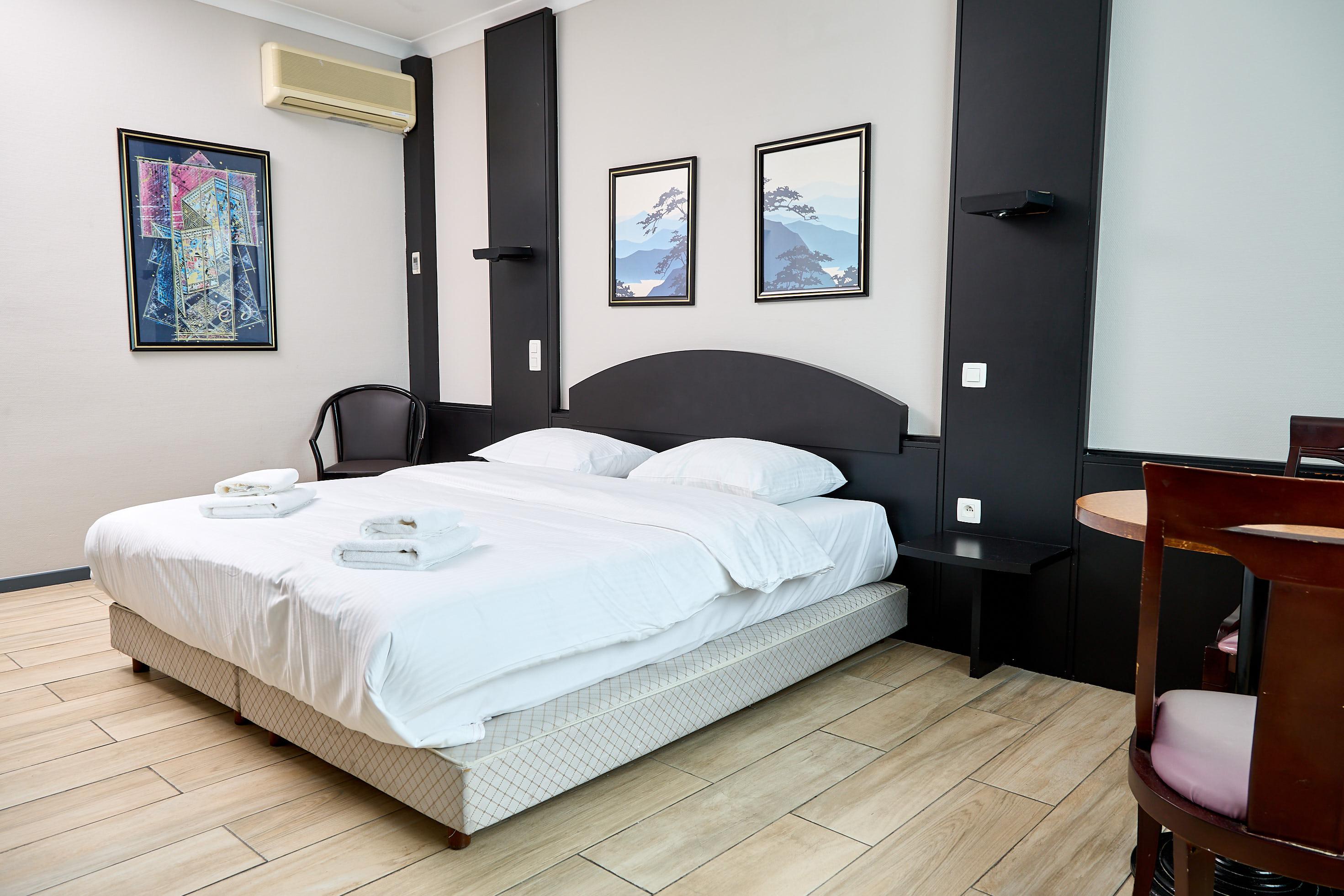 rooms