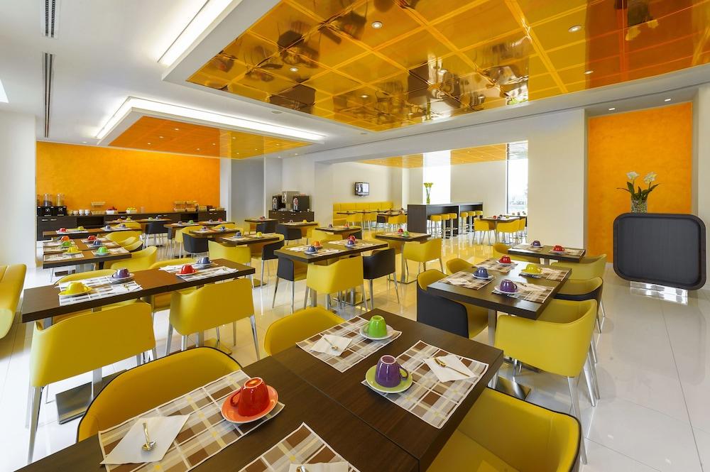 restaurant-cafeteria