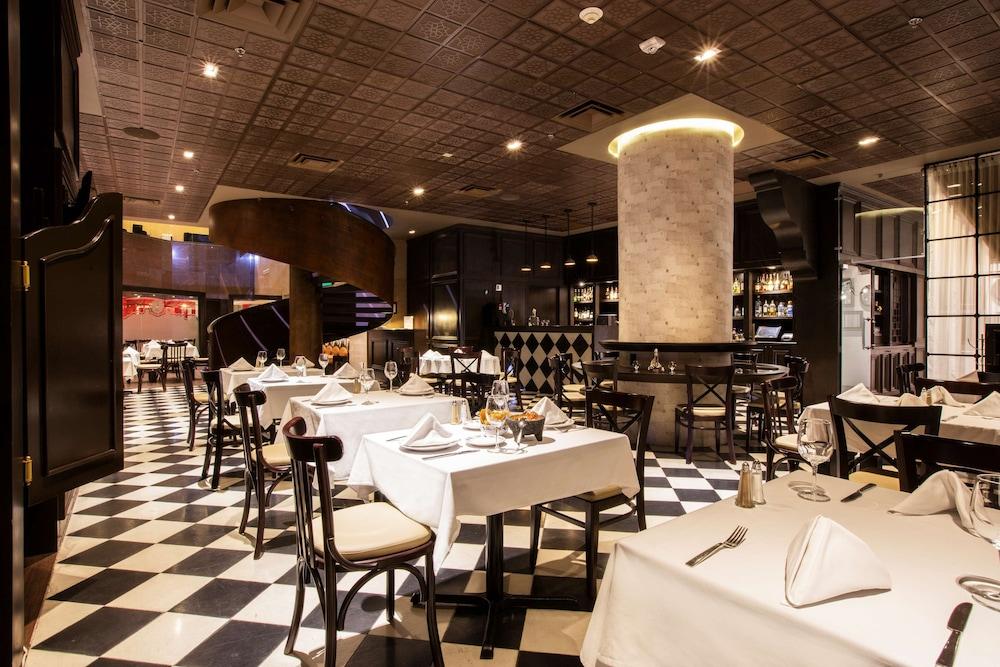 restaurant cafeteria