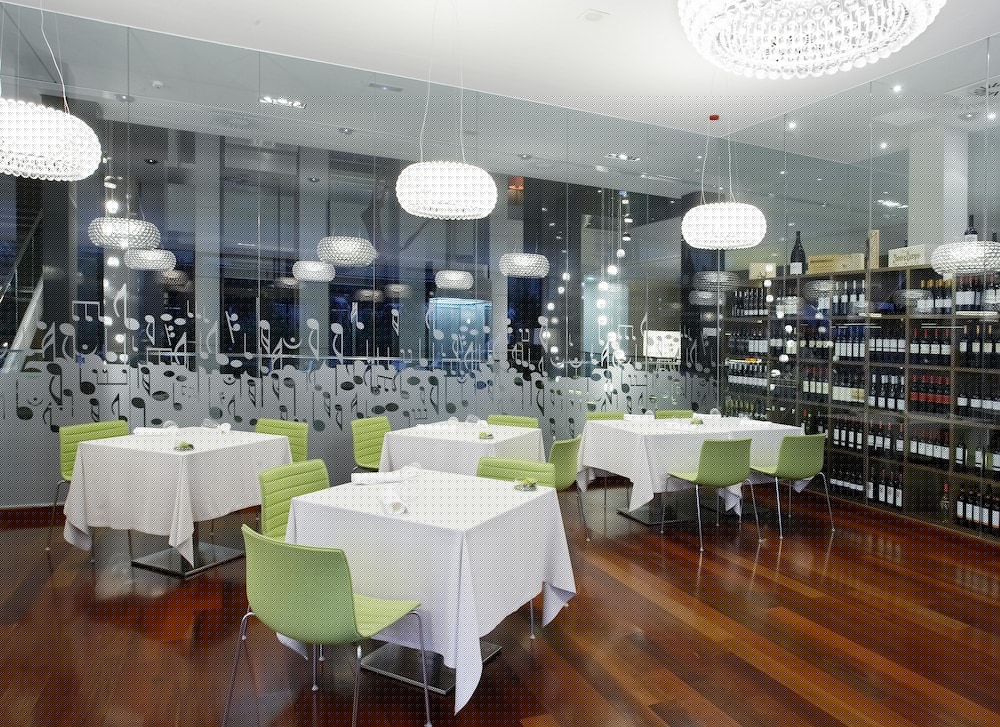 restaurant-cafeteria