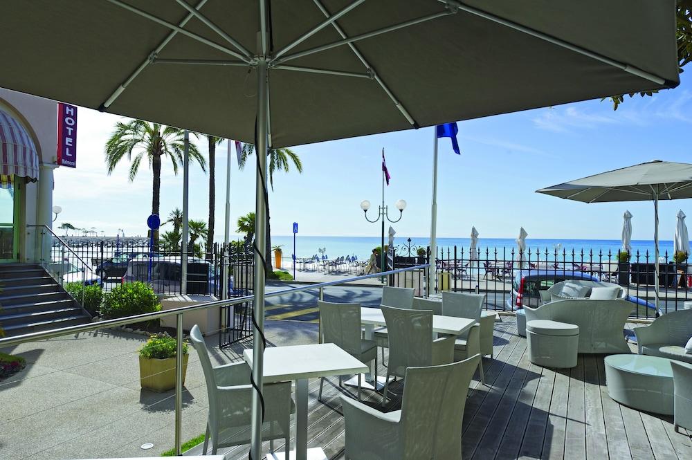 restaurant-cafeteria