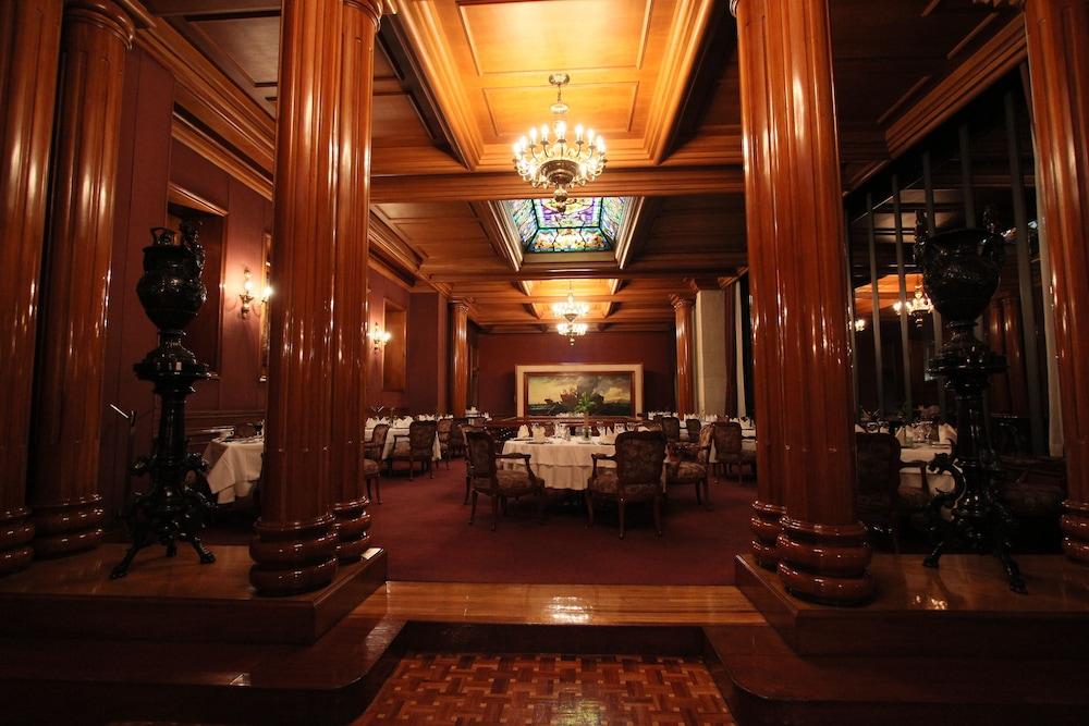 restaurant-cafeteria