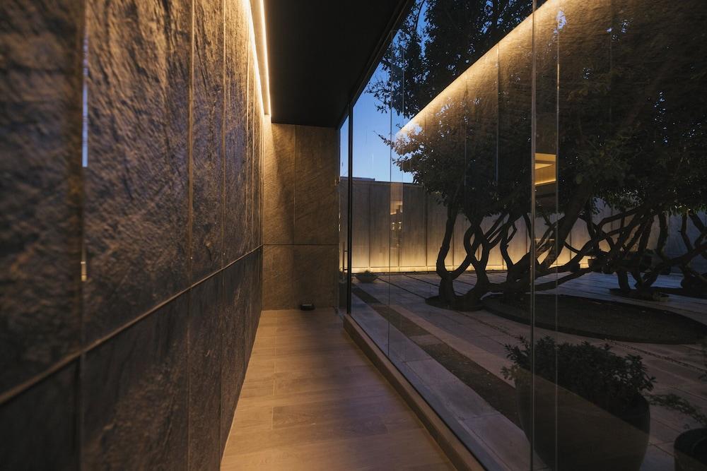 swimming pool spa