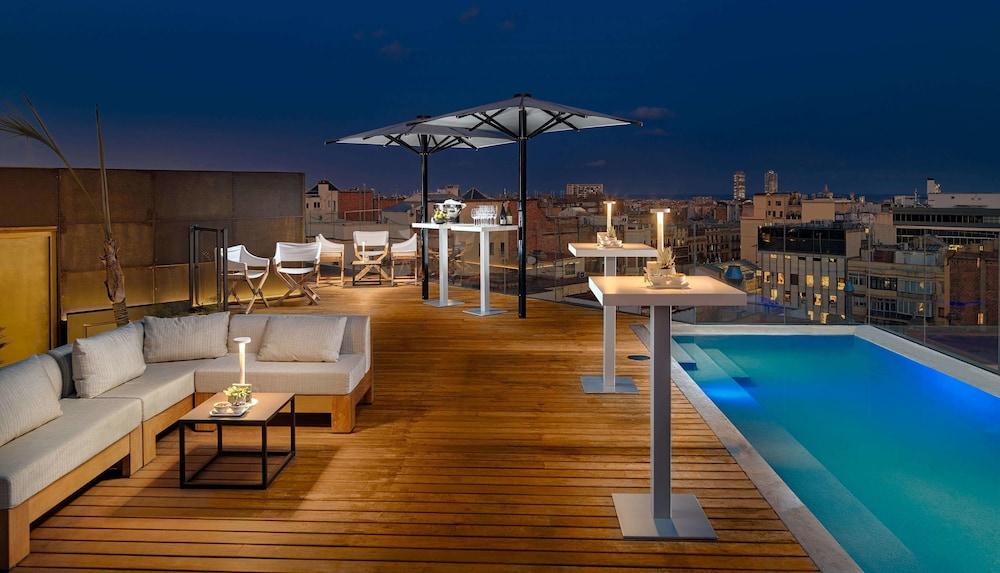 swimming pool spa