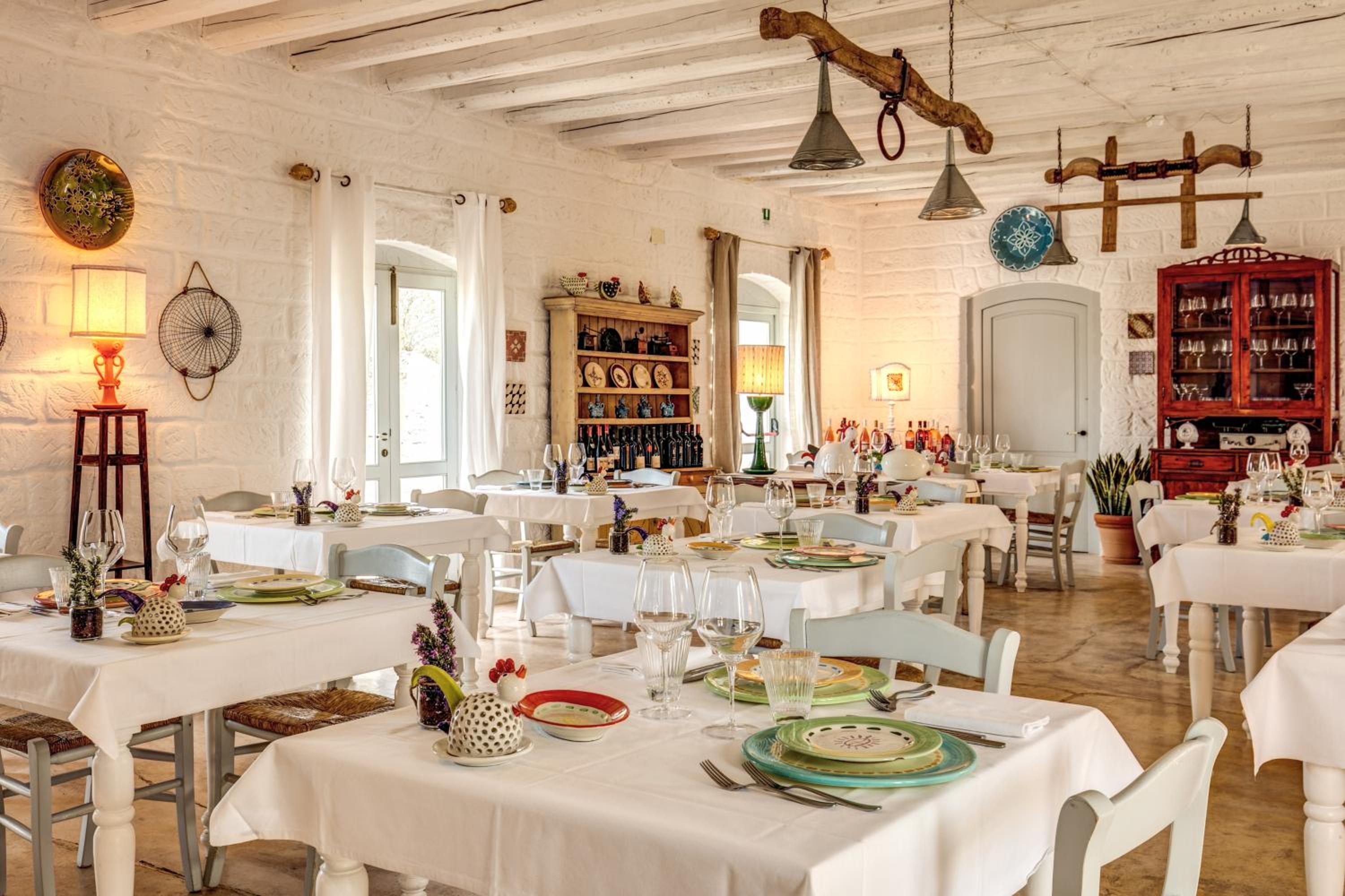 restaurant cafeteria