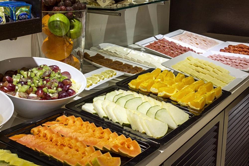 restaurant-cafeteria