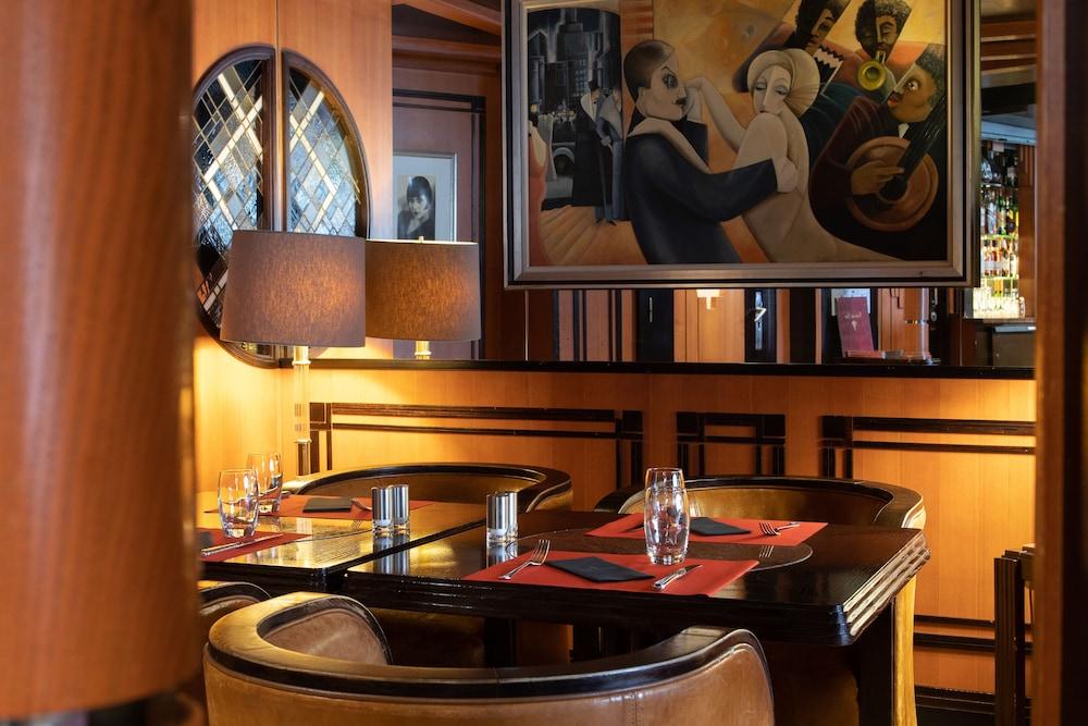 restaurant cafeteria
