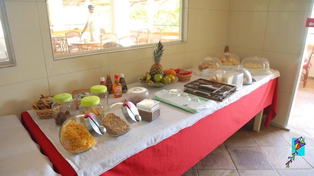 restaurant-cafeteria