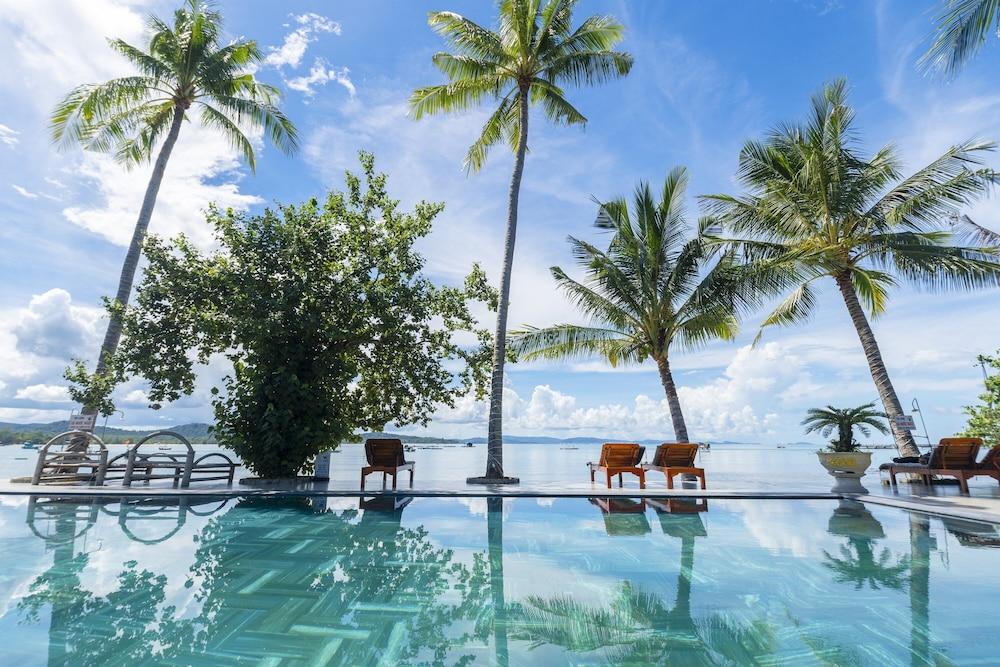 swimming pool spa