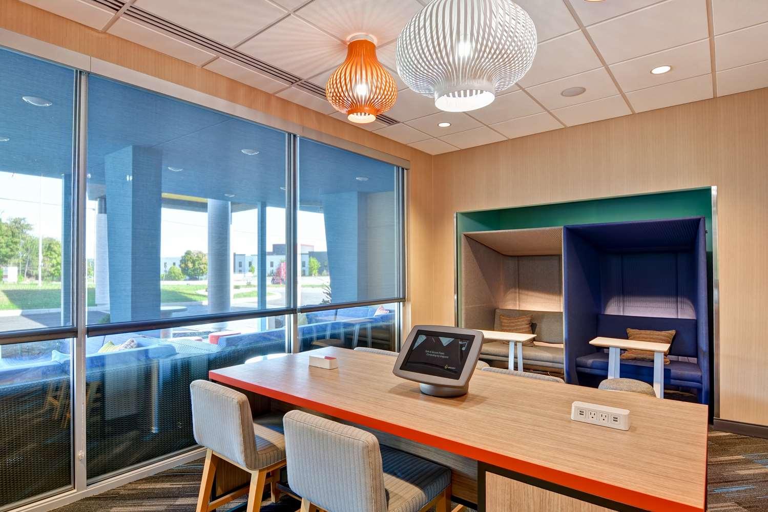 restaurant cafeteria
