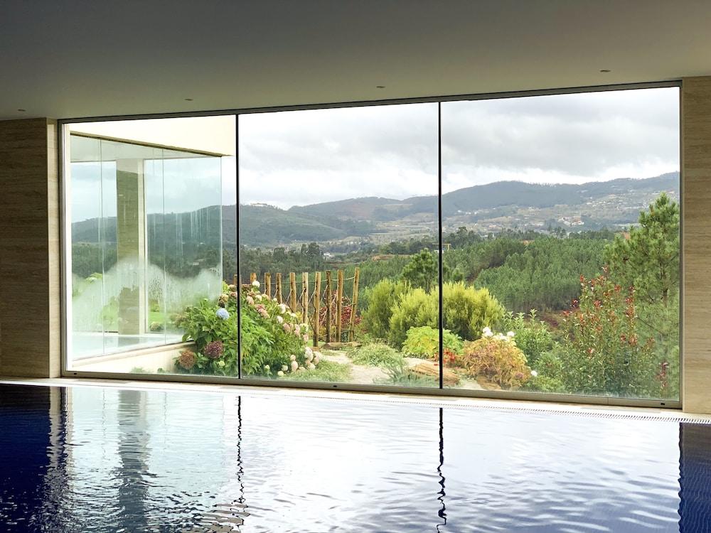 swimming pool spa