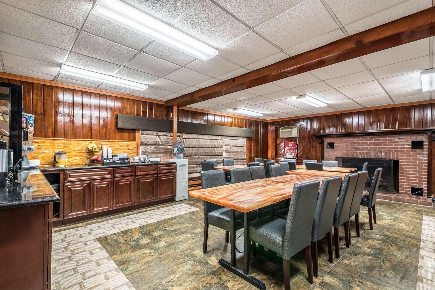 restaurant cafeteria