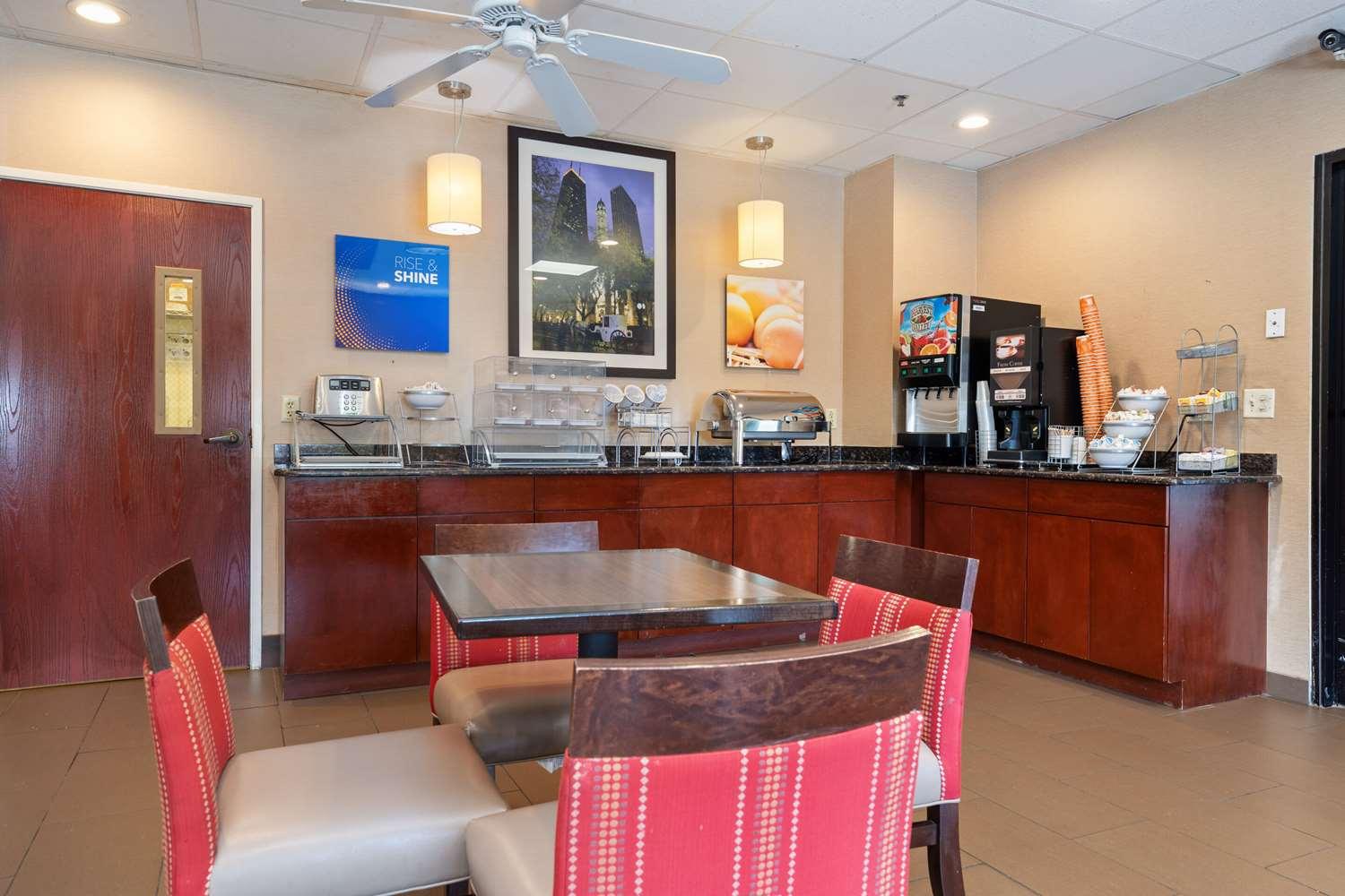 restaurant cafeteria