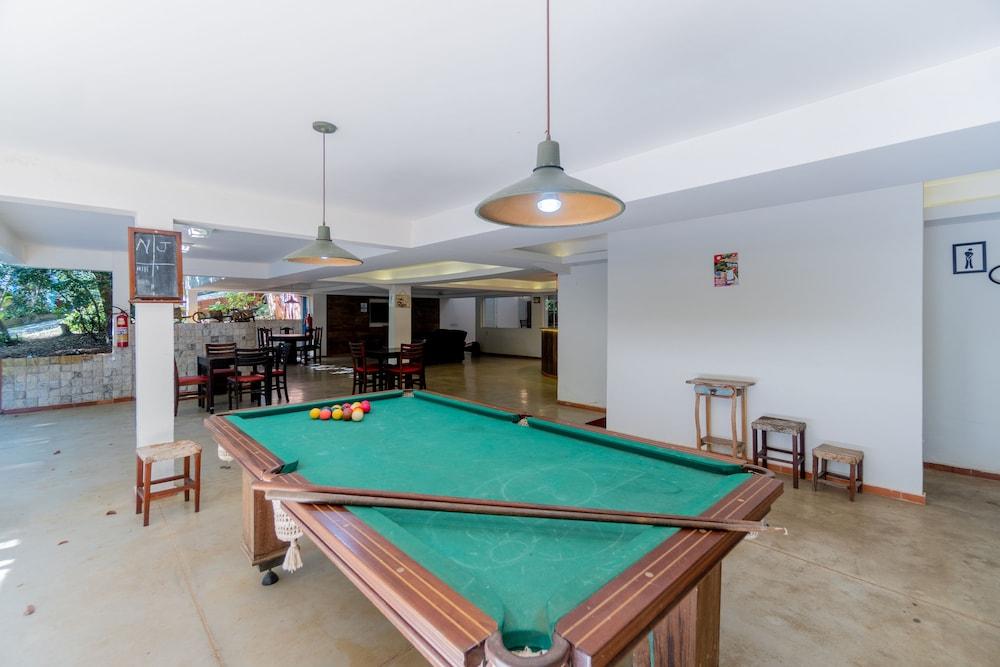 swimming pool spa