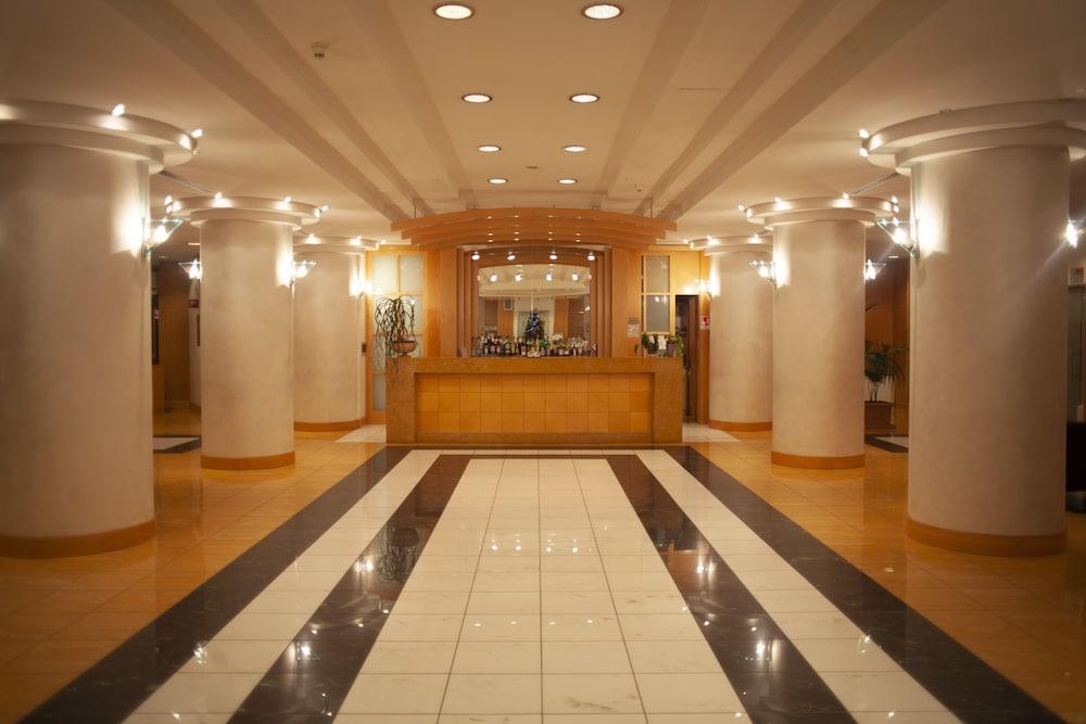 lobby