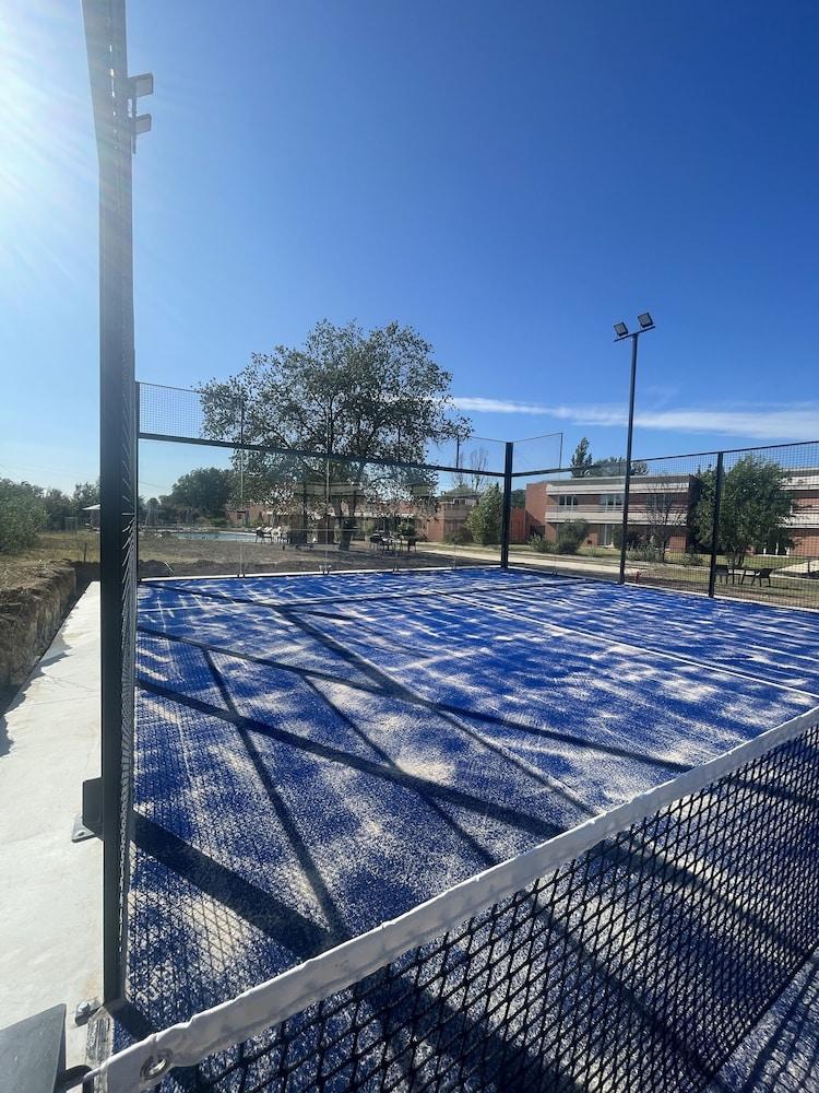swimming pool spa