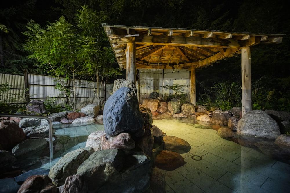 swimming pool spa