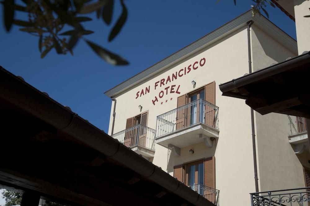 hotel