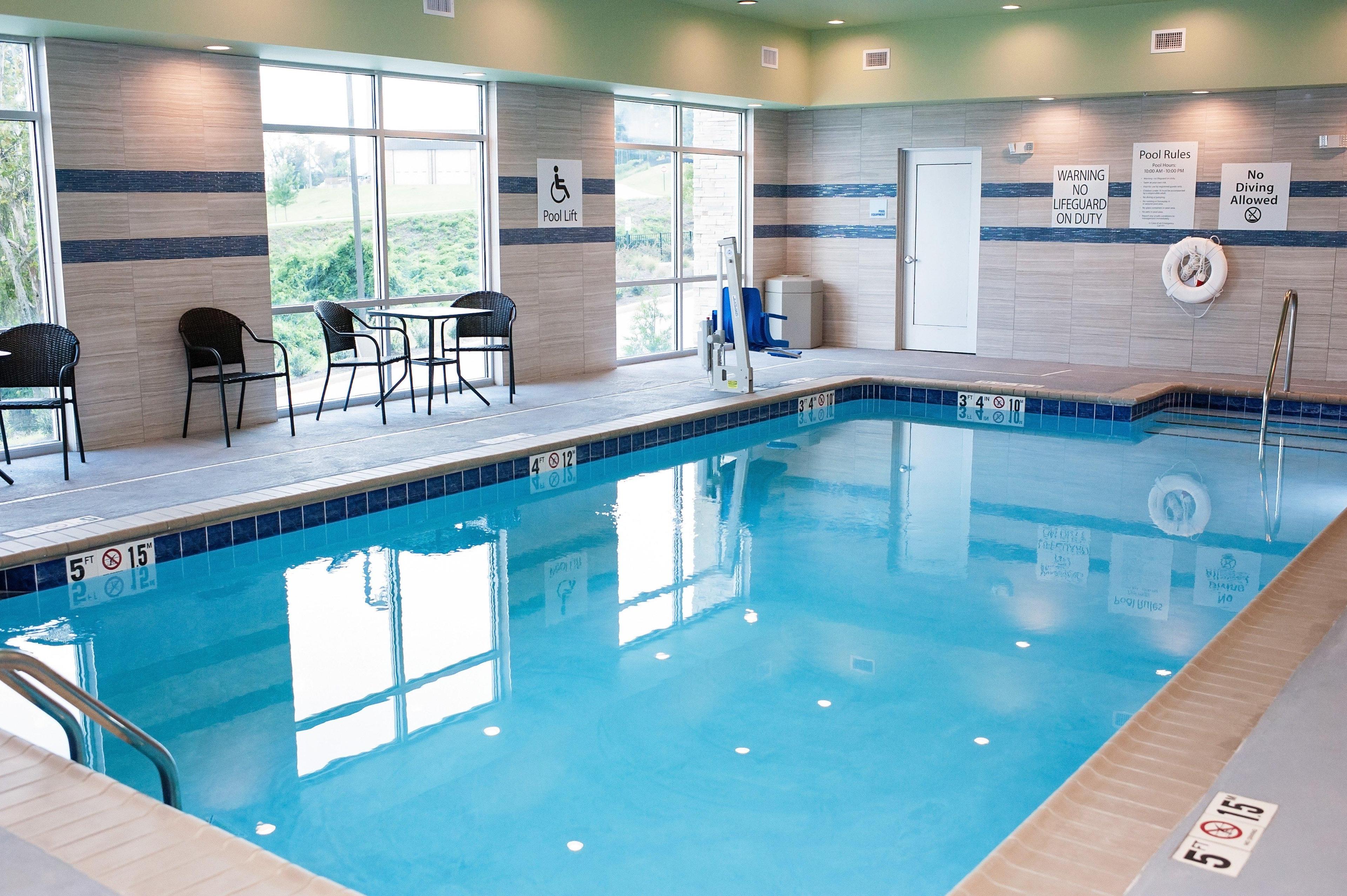 swimming pool spa