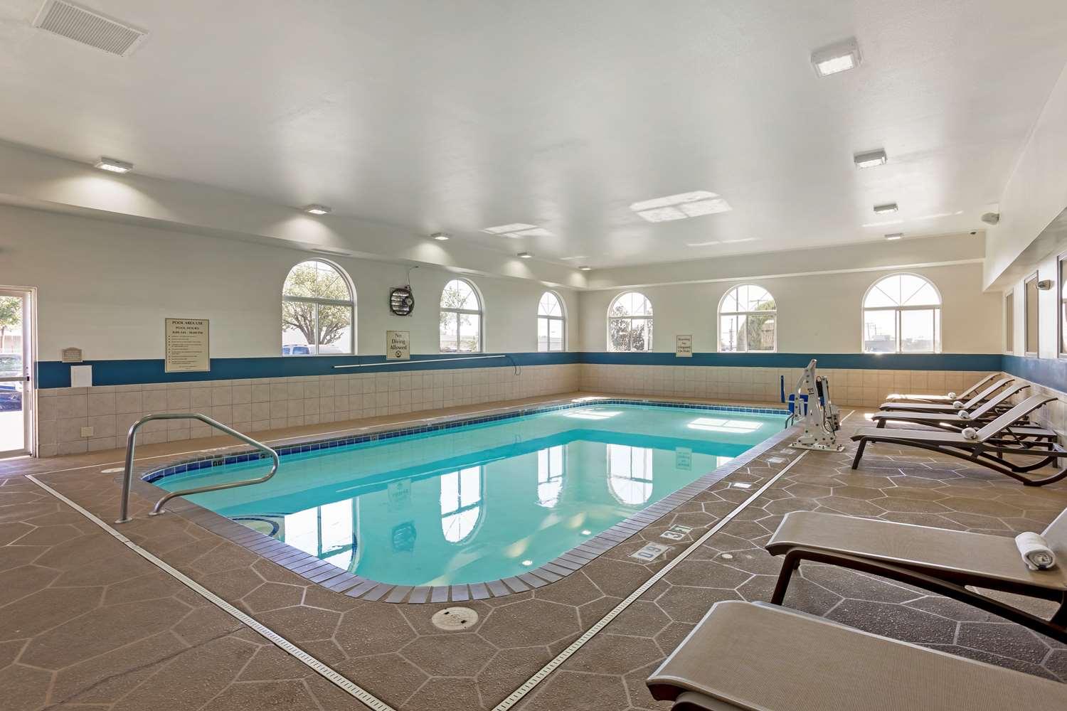 swimming pool spa