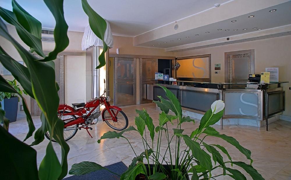 lobby